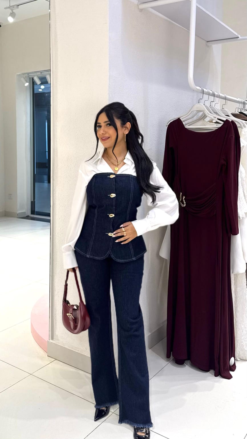 Stylish strapless denim blouse