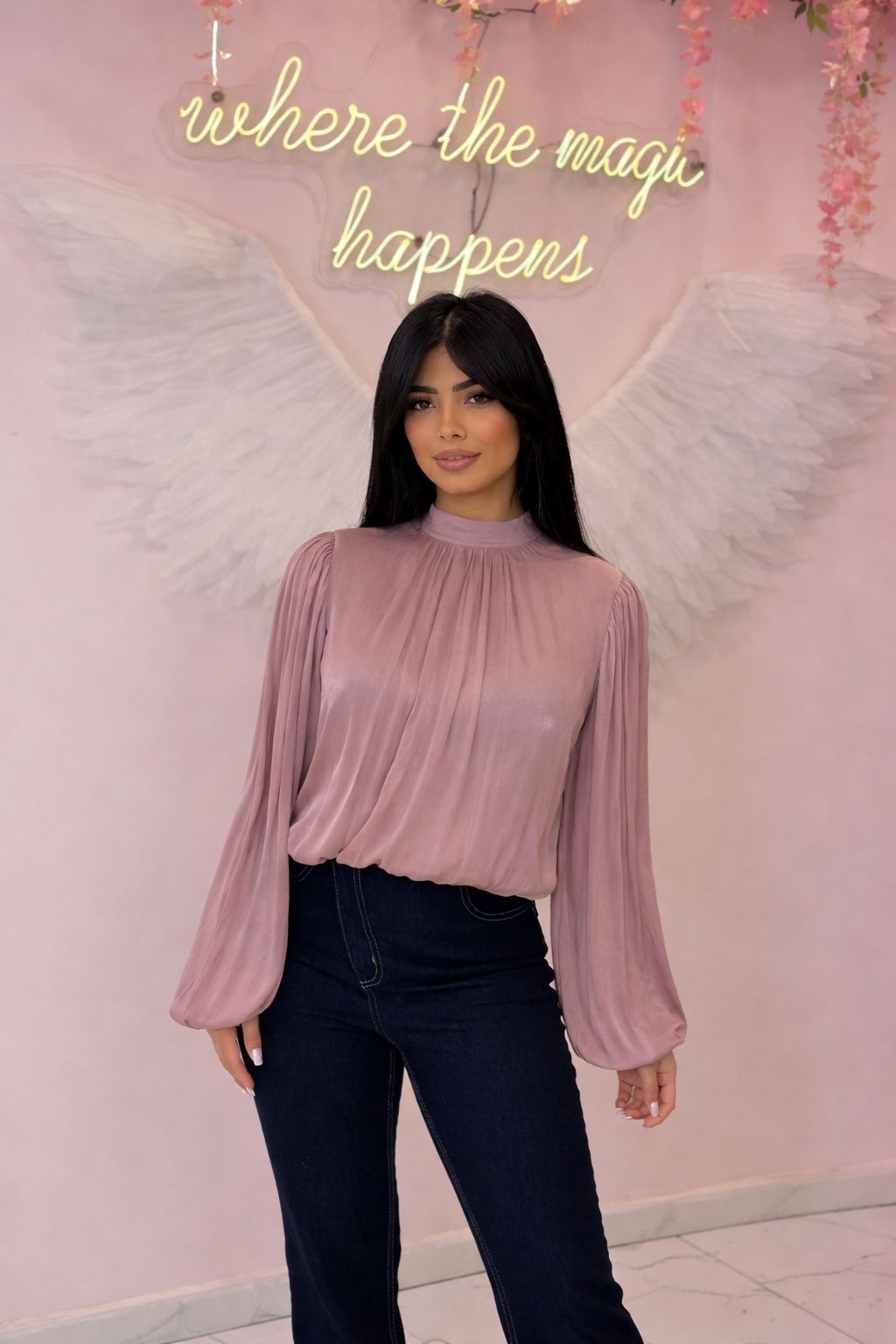 Pleated blouse with wide sleeves