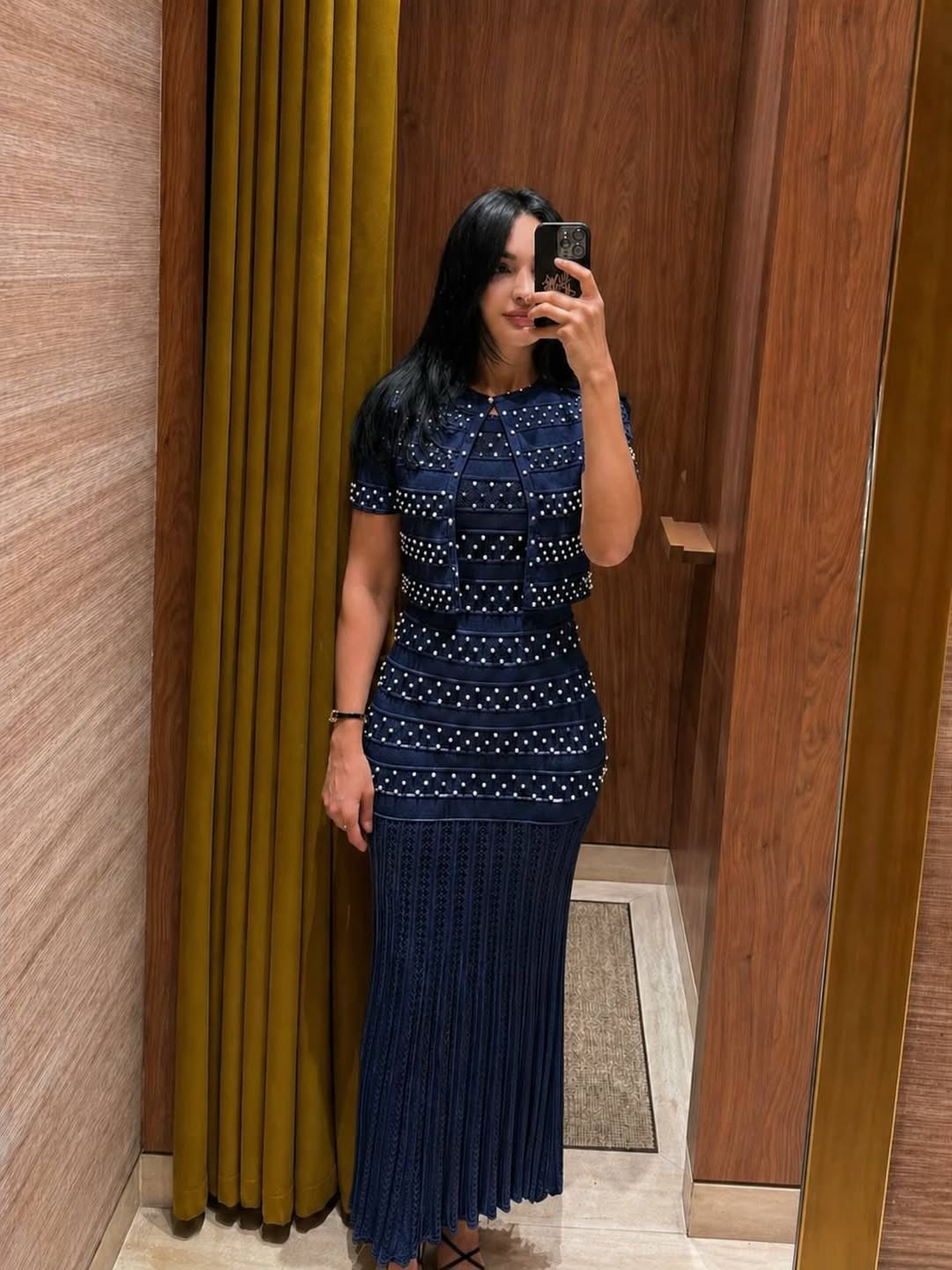 Two-piece set adorned with pearls