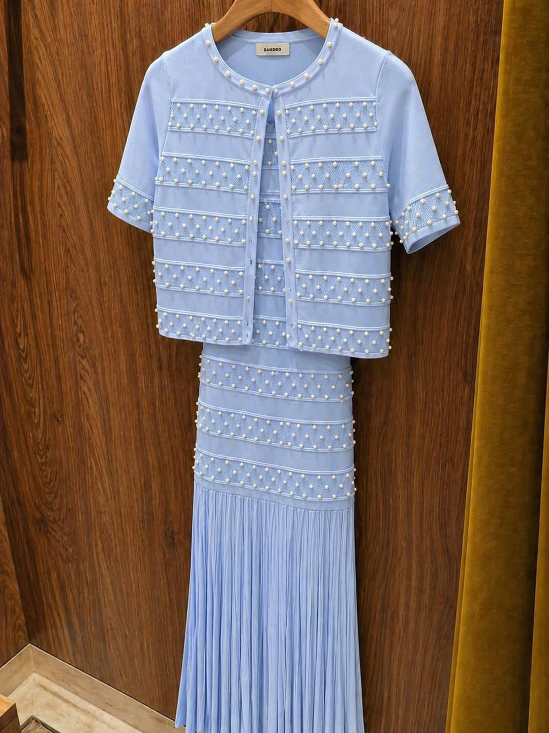 Two-piece set adorned with pearls