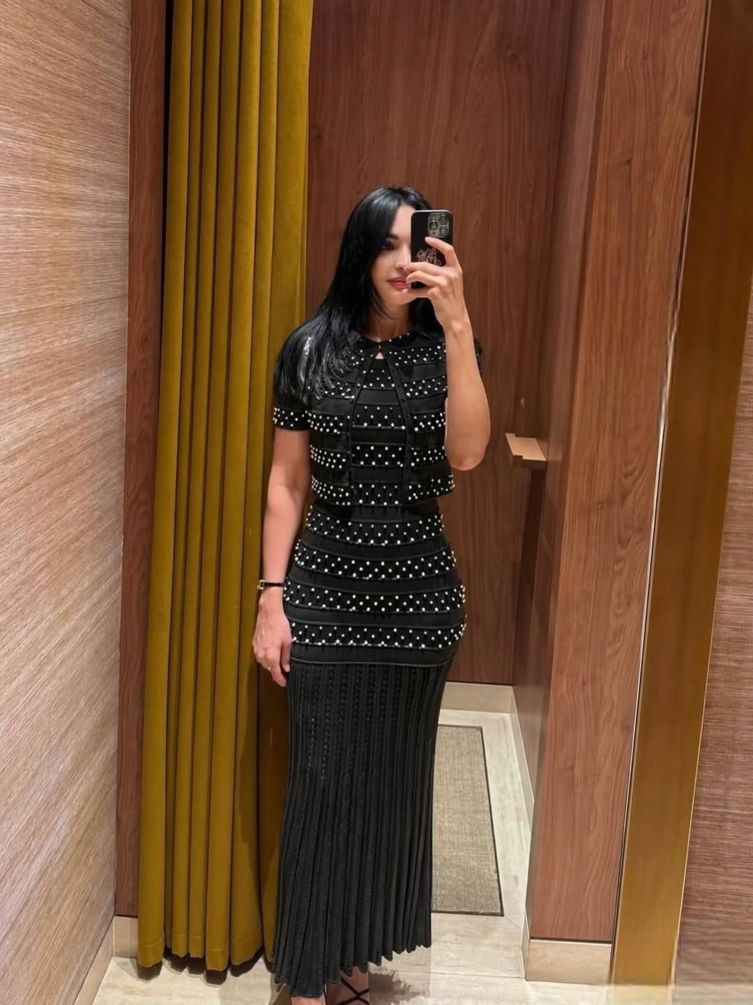 Two-piece set adorned with pearls