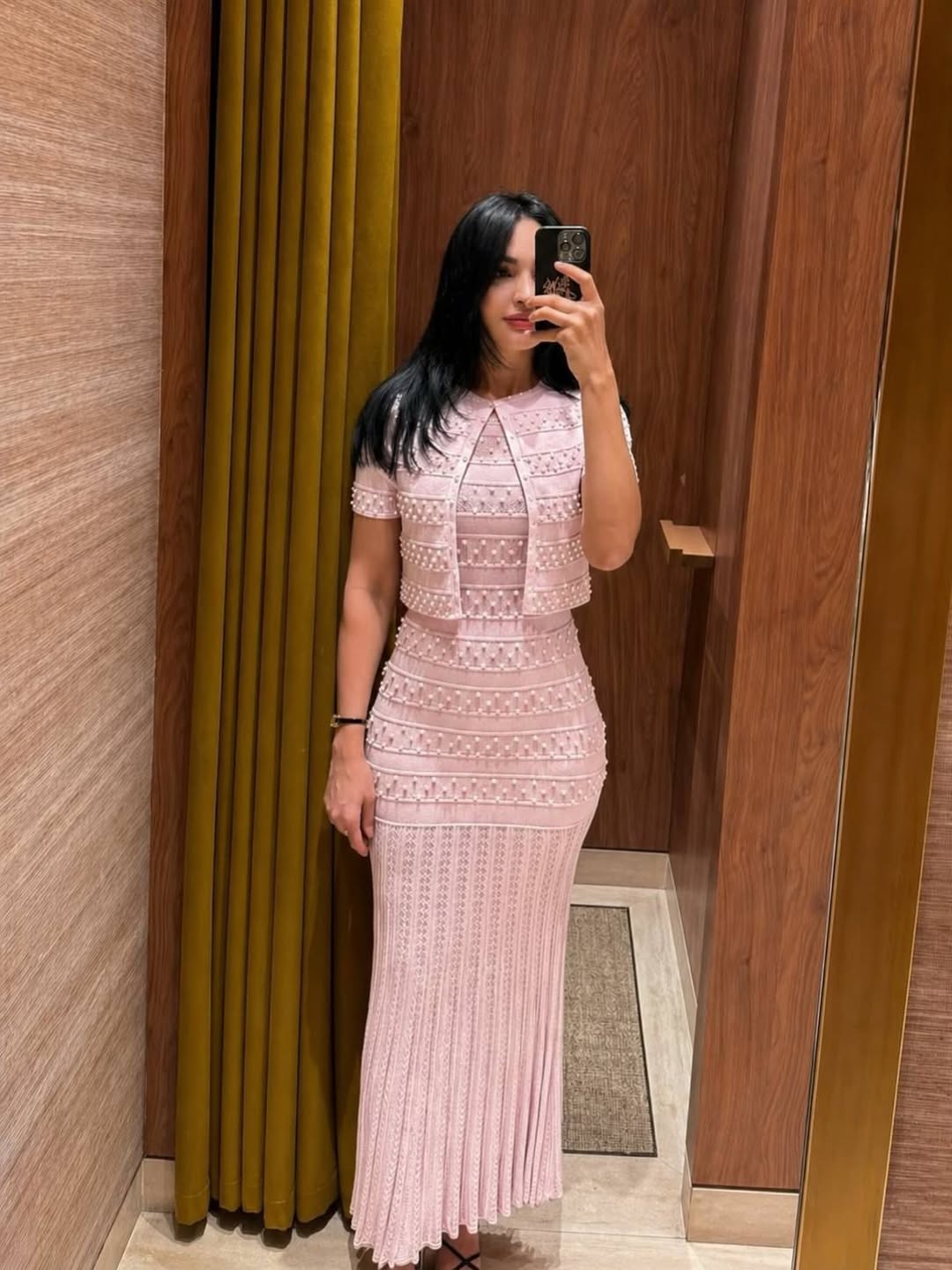Two-piece set adorned with pearls