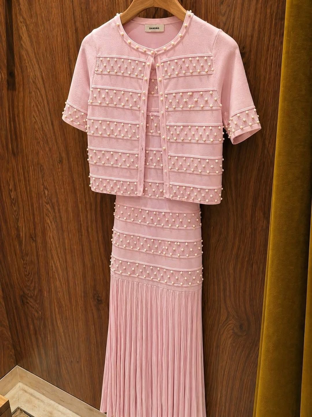 Two-piece set adorned with pearls