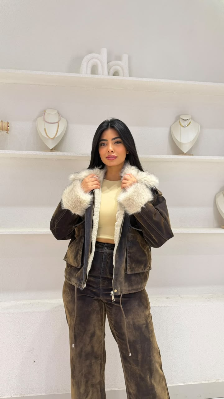 Faux-Fur Trim Distressed Denim Jacket