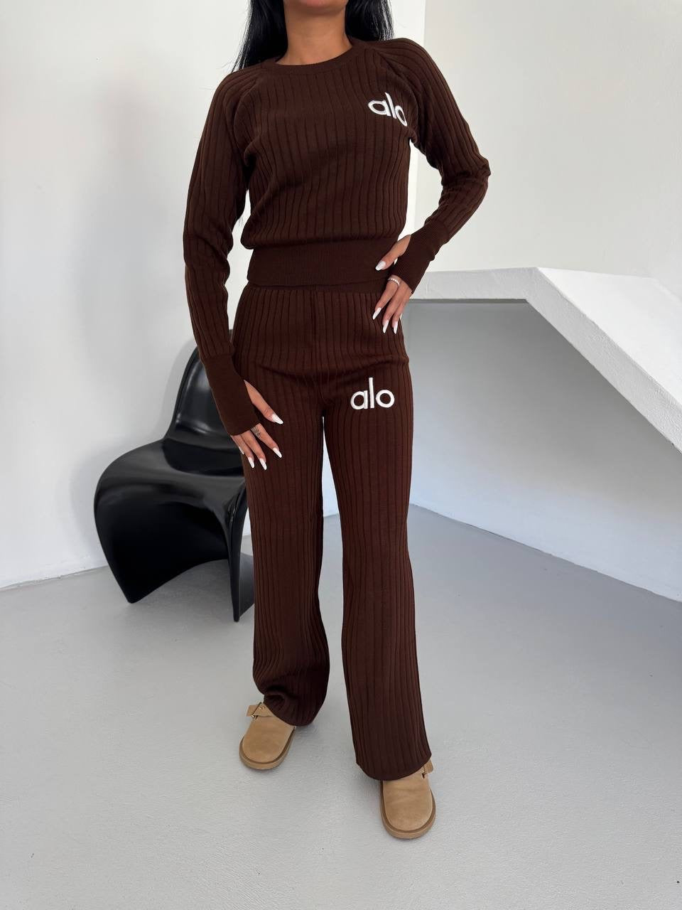 Alo knitted set