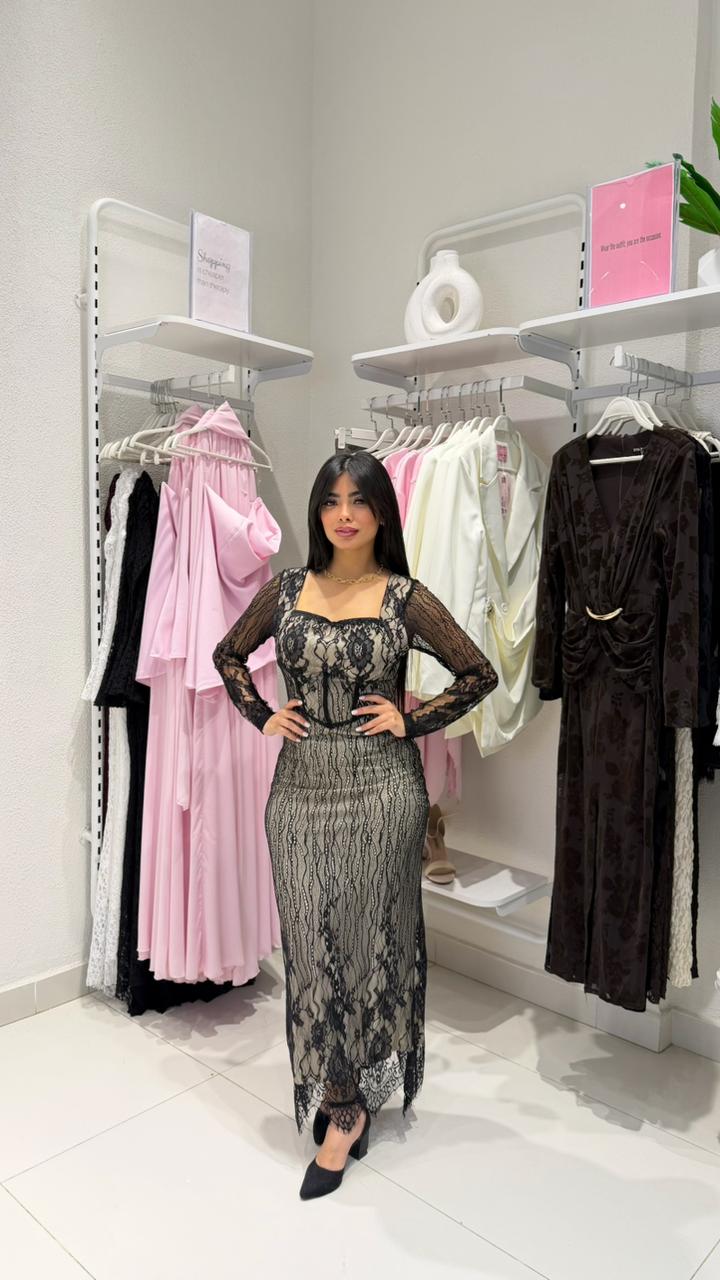 lace maxi dress