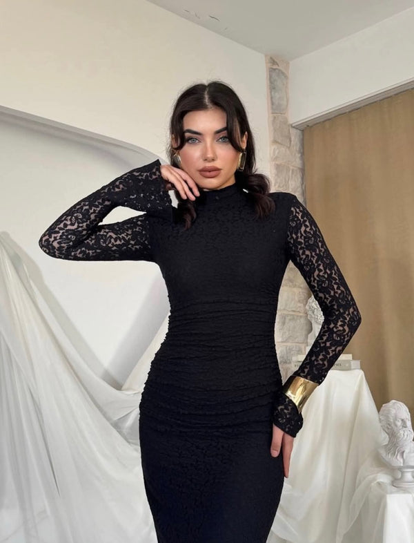 Long evening ruffled lace dress